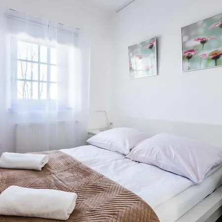 Gusia Apartment