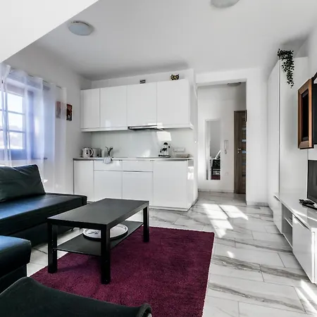 Apartment Gusia *