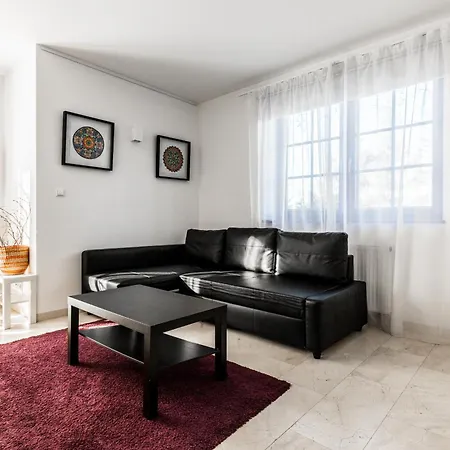 Gusia Apartment