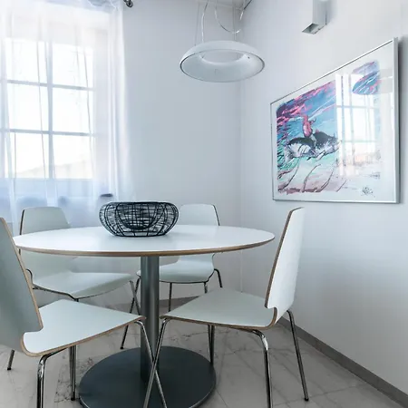 Gusia Apartment