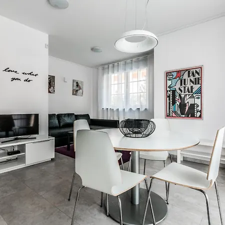 Gusia Apartment *