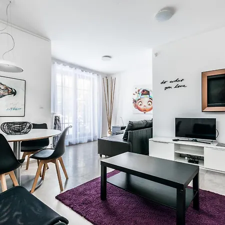 Gusia شقة زاكوباني